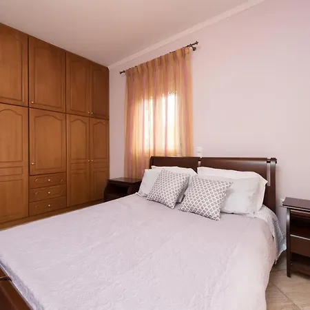 Apartament Melpo's *