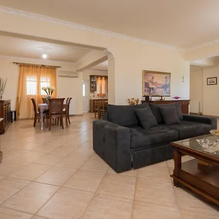 Apartament Melpo's *